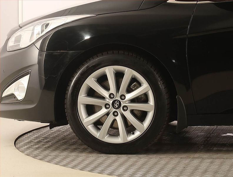 Hyundai i40 (2014) 1.7 CRDi, Serv.kniha, Tempomat - fotka 14 z 19