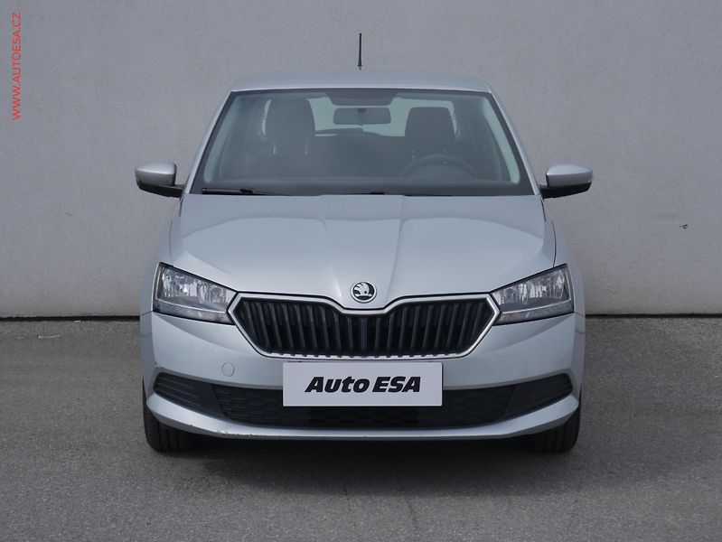 Škoda Fabia (2019) 1.0i, ČR, Active - fotka 2 z 16