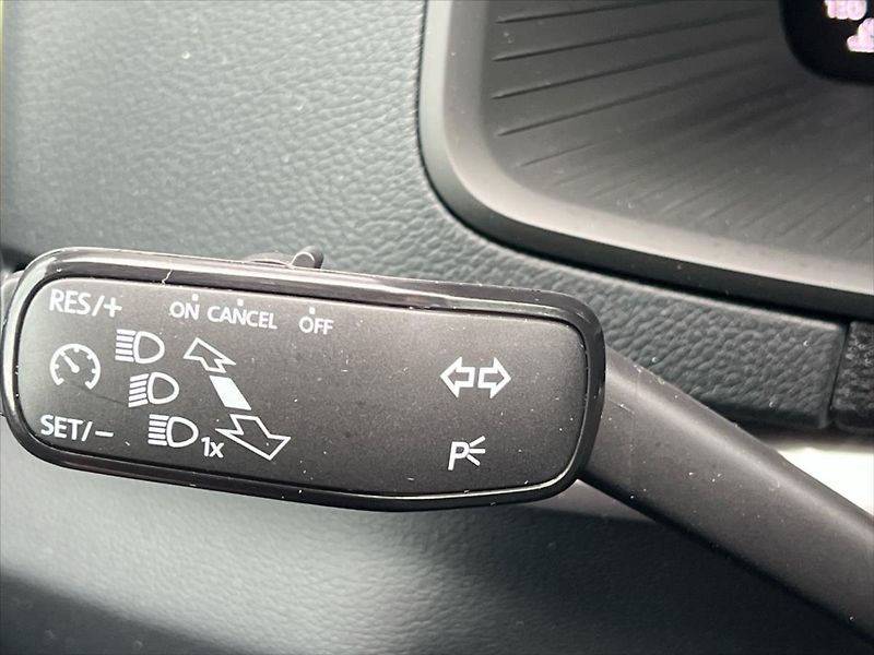 Škoda Karoq 1,5 TSi 110kW 7DSG AMBITION FR - fotka 19 z 27