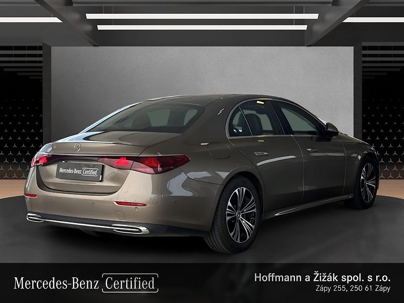 Mercedes-Benz Třídy E E 220d 4MATIC - fotka 5 z 20