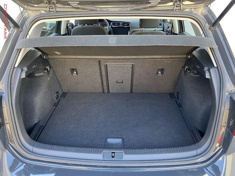Volkswagen Golf (2018) 1.4 TSi, ČR, Comfortline - fotka 7 z 16