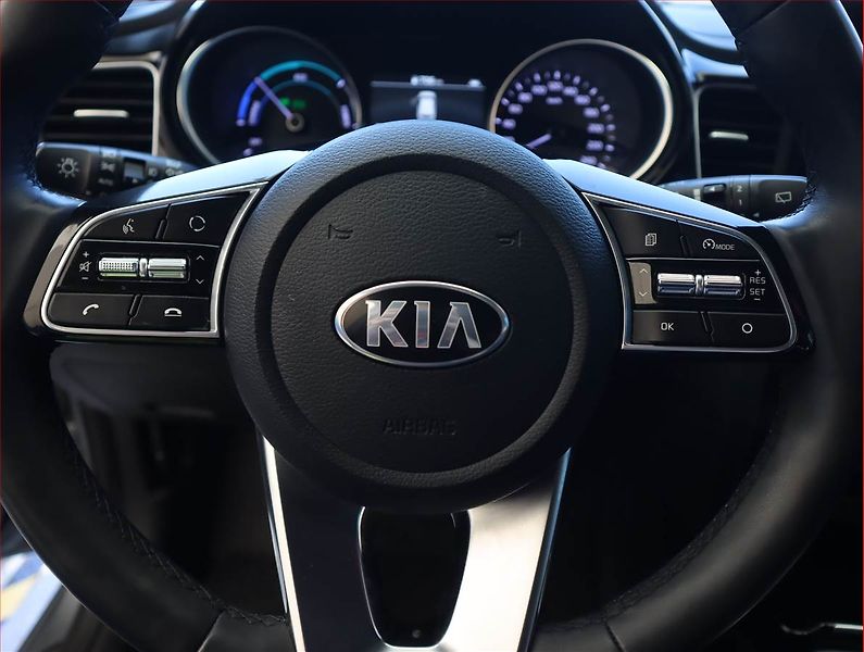 Kia Ceed (2021) Gold 1.6 GDI plug-in, Automat - fotka 23 z 27