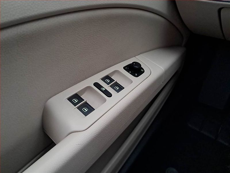 Škoda Superb (2008) Elegance 1.8 TSI, po STK - fotka 16 z 17