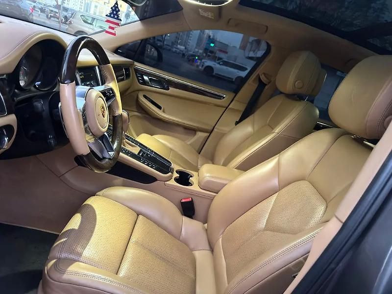 Porsche Macan (2016) Sportovně laděné SUV - fotka 8 z 12