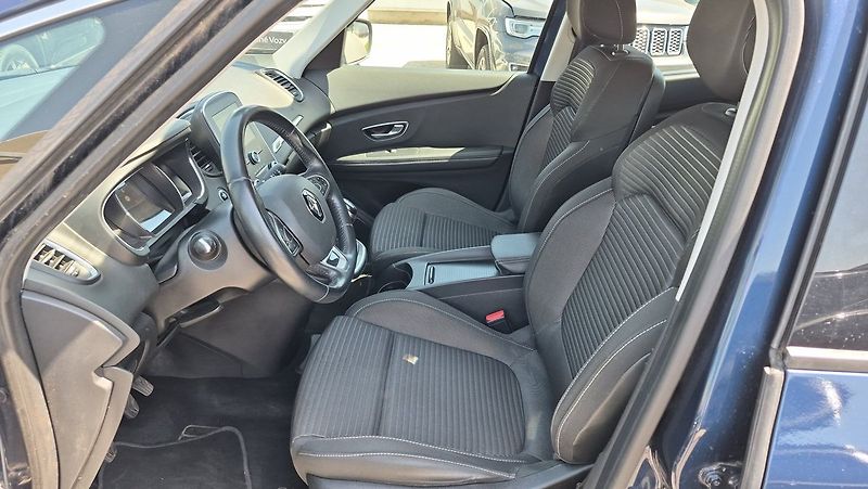 Renault Grand Scénic Energy Business 1,6 DCi 96 kW - fotka 9 z 23
