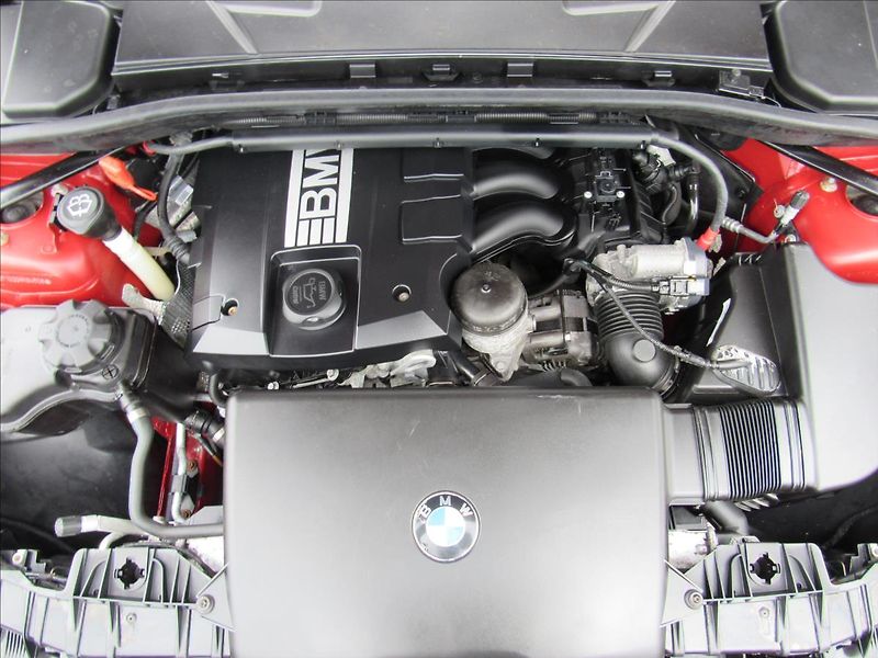 BMW Řada 1 1,6 90kW 116I - fotka 24 z 27