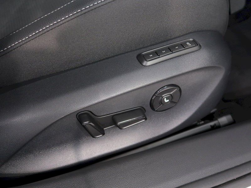 Škoda Superb (2025) SPORTLINE 2.0TDI 142KW 4x4 DSG - fotka 15 z 51