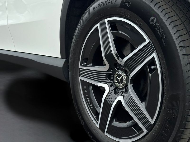 Mercedes-Benz GLC 220 d 4MATIC AMG Line - fotka 23 z 26