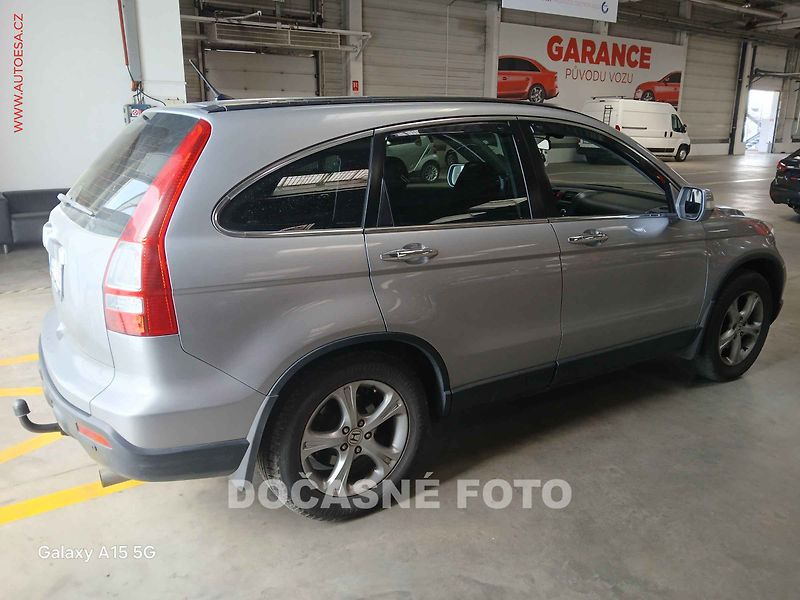 Honda CR-V (2007) 2.0 i - fotka 2 z 3
