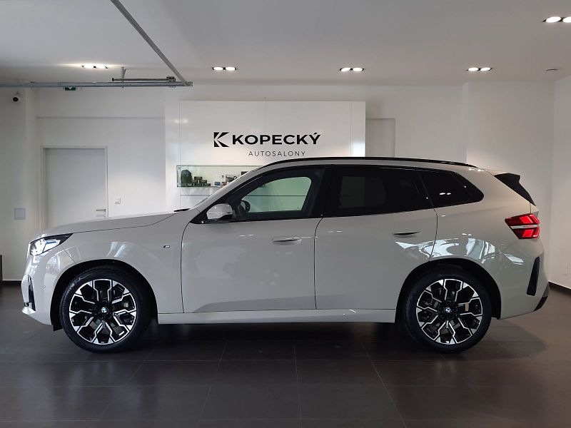 BMW X3 (2025) xDrive 20d M Sport - fotka 4 z 16
