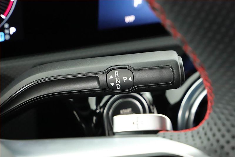 Mercedes-Benz CLA (2025) 180 d, AMG Line - fotka 10 z 24