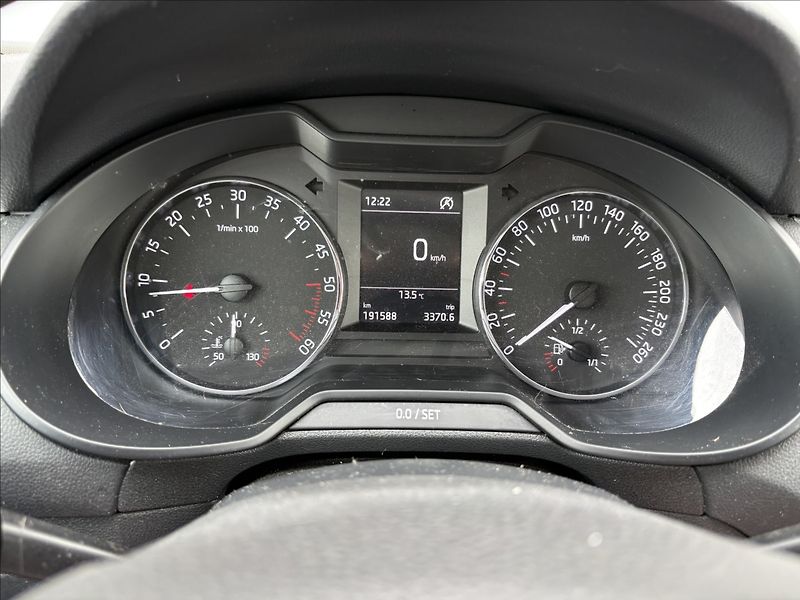 Škoda Octavia 2,0 TDI 110 KW MANUAL STYLE CZ - fotka 10 z 24