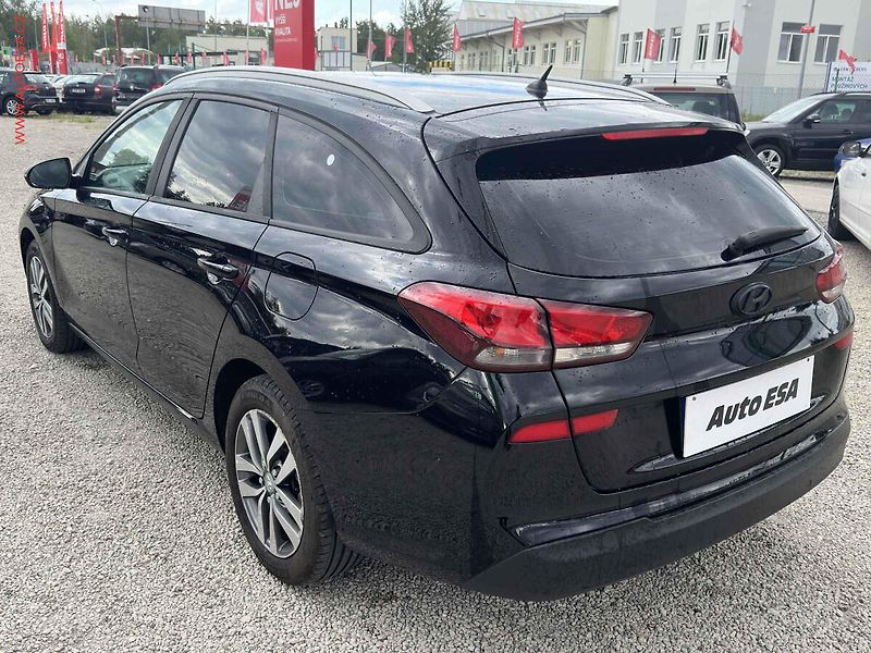 Hyundai i30 (2019) 1.4i, 1.maj,ČR, servis.kniha - fotka 6 z 20