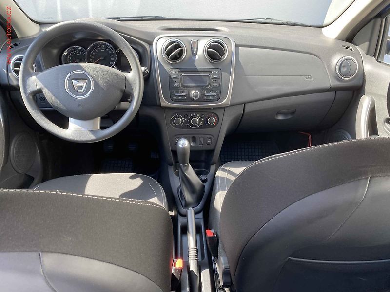 Dacia Logan (2014) 1.5 dCi, 2.maj, AC, el. - fotka 8 z 15