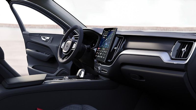 Volvo XC60 (2026) B5 AWD CORE AUT - fotka 9 z 19