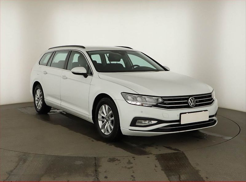 Volkswagen Passat (2021) 2.0 TDI, Navi, Tempomat - fotografie inzerátu