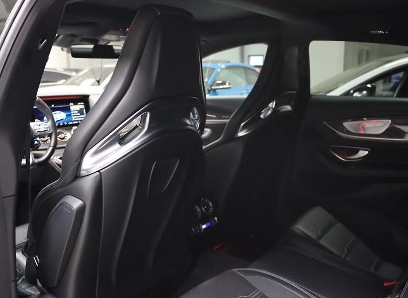 Mercedes-Benz AMG GT 63 S 4M HuD Pano. 360k Matrix - fotka 12 z 28