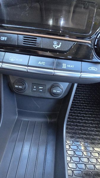 Hyundai Ioniq ELECTRIC DRIVE 88KW STYLE  - fotka 44 z 48