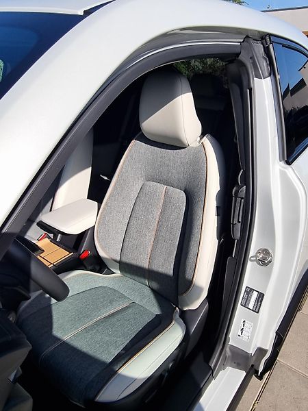 Mazda MX-30 (2021) e-SKYACTIV,MATRIX,NAVI,ZÁRUKA - fotka 17 z 41