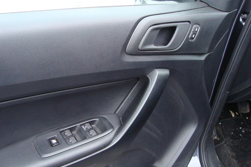 Ford Ranger (2023) 2.0TDCi, 4x4,ČR,Pouze 17 tis.! - fotka 30 z 78