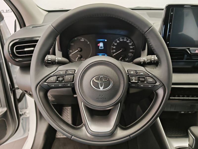 Toyota Yaris 1.5 Hybrid Comfort - fotka 18 z 30