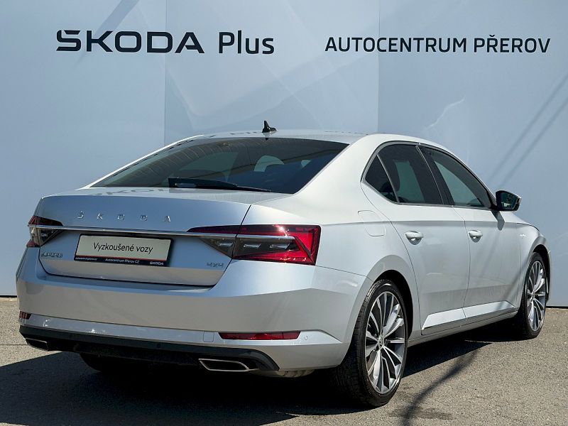 Škoda Superb (2024) 2.0TSI 206kW 4x4 L&K DSG - fotka 2 z 35