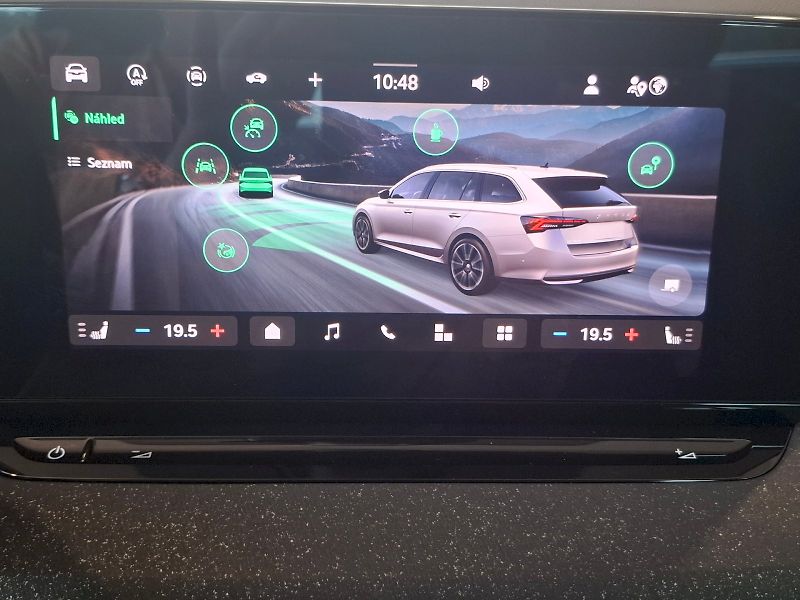 Škoda Octavia (2024) Combi STYLE TD 110/2.0 A7F - fotka 6 z 44