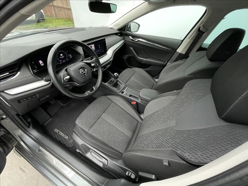 Škoda Octavia 2,0 TDI Style LED - fotka 5 z 23