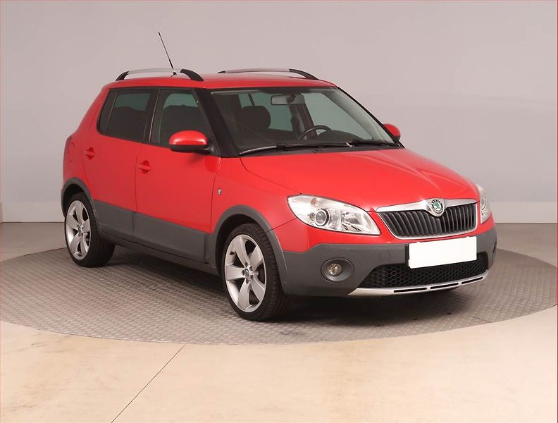 Škoda Fabia (2011) Scout 1.2 TSI, nová STK - fotografie inzerátu