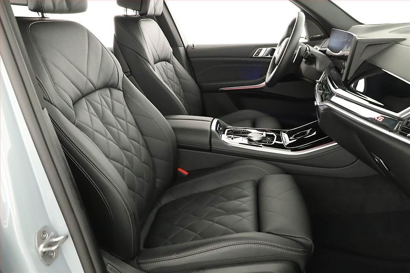 BMW X5 (2025) xDrive40i, M PAKET, DPH - fotka 7 z 30