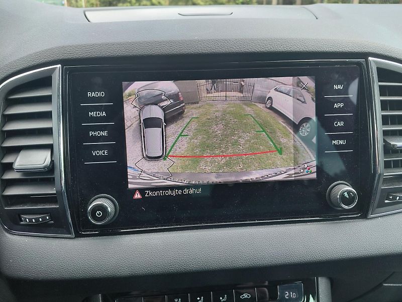 Škoda Karoq (2023) 2.0TDI, DSG, NAVI,driving mode - fotka 14 z 18