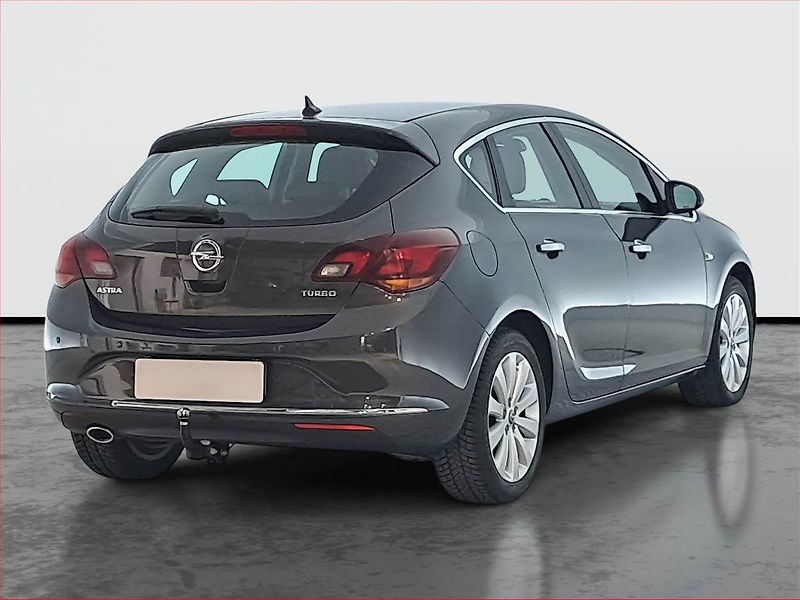 Opel Astra (2012) 1.4 T, Tempomat, Park. senzory - fotka 5 z 17