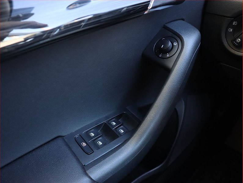 Škoda Octavia (2019) 2.0 TDI, 4X4, Automat, Navi - fotka 21 z 22