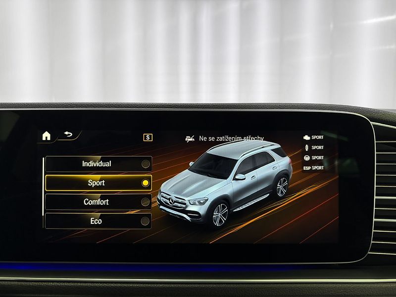 Mercedes-Benz GLE 4M AMG, AIRMATIC, WEBASTO, 360 - fotka 17 z 29