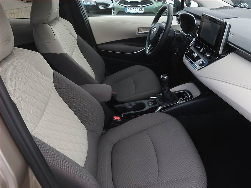 Toyota Corolla (2023) 1.5 VVT-i, Serv.kniha, Navi - fotka 9 z 19