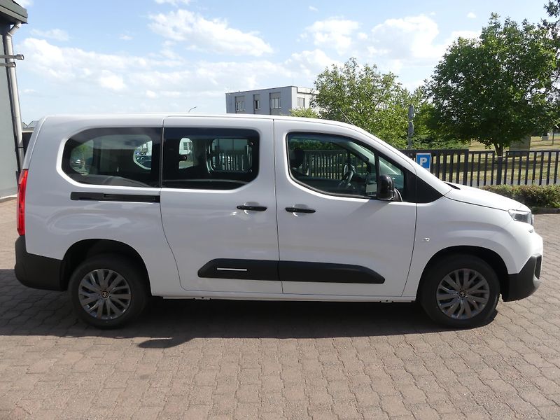 Citroën Berlingo (2026) XL PLUS PROFI Petrol 110k MAN - fotka 4 z 20