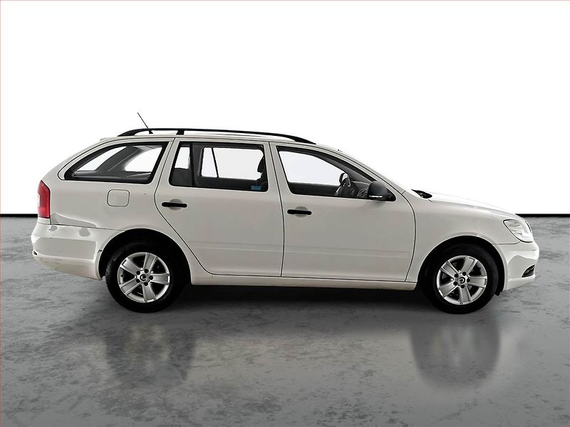 Škoda Octavia (2012) 1.6 TDI, po STK, jezdí skvěle - fotka 6 z 14
