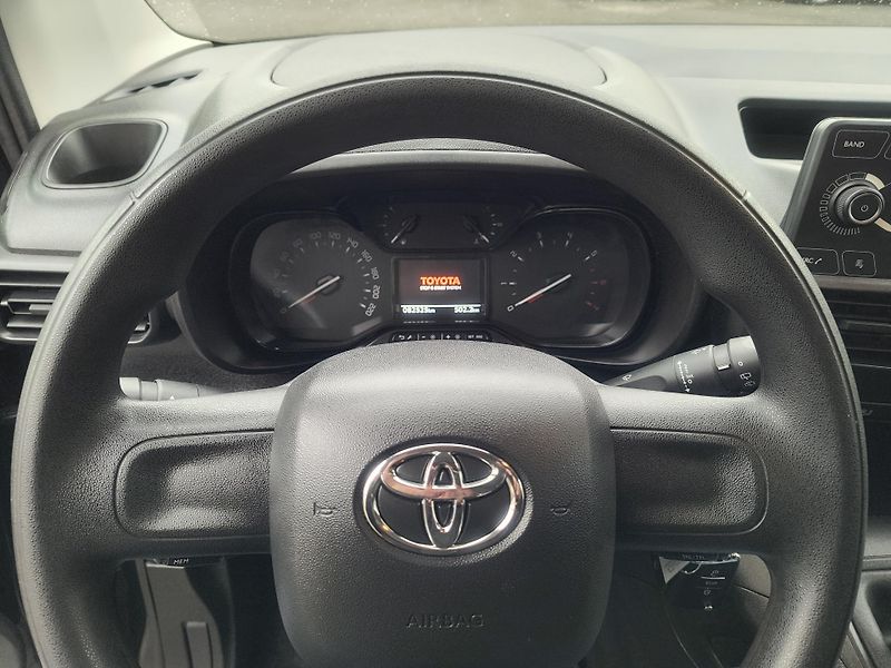 Toyota ProAce City Verso 1.2 T 81KW/1.MAJ.ČR/ACC/KAMERA - fotka 24 z 37