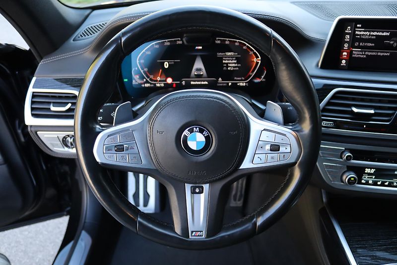 BMW Řada 7 730D XDRIVE M-PAKET G11 210kW - fotka 22 z 46