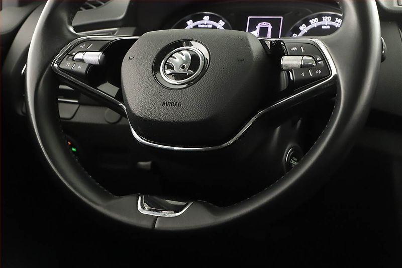 Škoda Fabia (2022) Ambition 1.0 TSI, ČR,1.maj - fotka 8 z 17