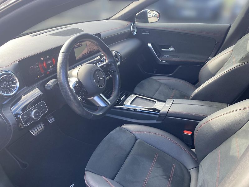 Mercedes-Benz CLA CLA 200 d kupé AMG Style - fotka 13 z 26
