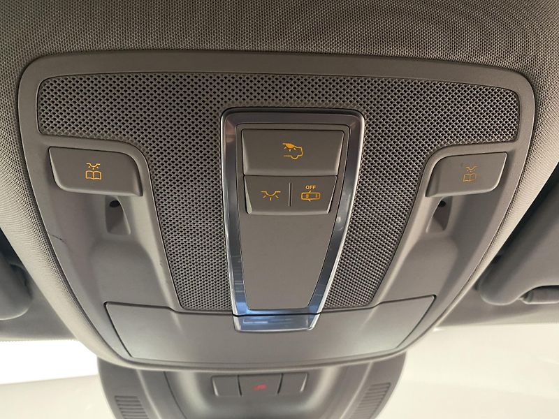 Mercedes-Benz GLE 350d 4MATIC AMG AUT CZ - fotka 34 z 53