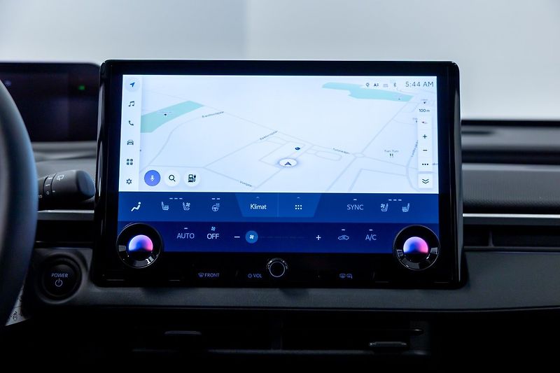 Subaru E-Outback 74.7 kWh AWD Executive H/K Ven - fotka 13 z 14