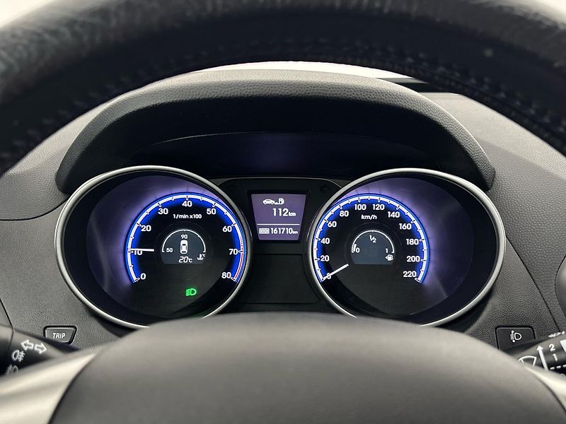 Hyundai ix35 SUV - fotka 11 z 29