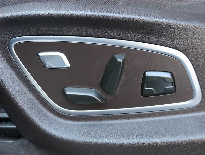 Renault Espace (2015) 1.6 dCi, 7 míst, Kůže, Navi - fotka 21 z 31