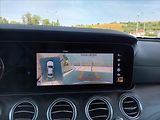 Mercedes-Benz Třídy E 2,0 220d,AMG,4MATIC,PANO,9G - náhled 32