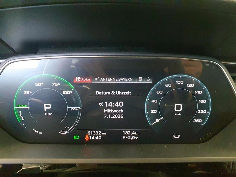Audi e-tron 55 QUATTRO 300kw S LINE SOH97% - fotka 10 z 11