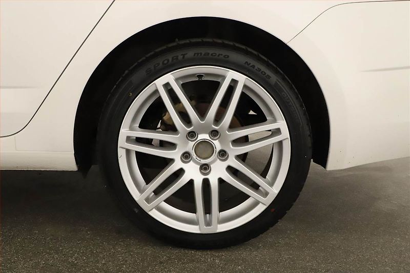 Škoda Octavia (2017) 1.6 TDI, Tempomat - fotka 11 z 18
