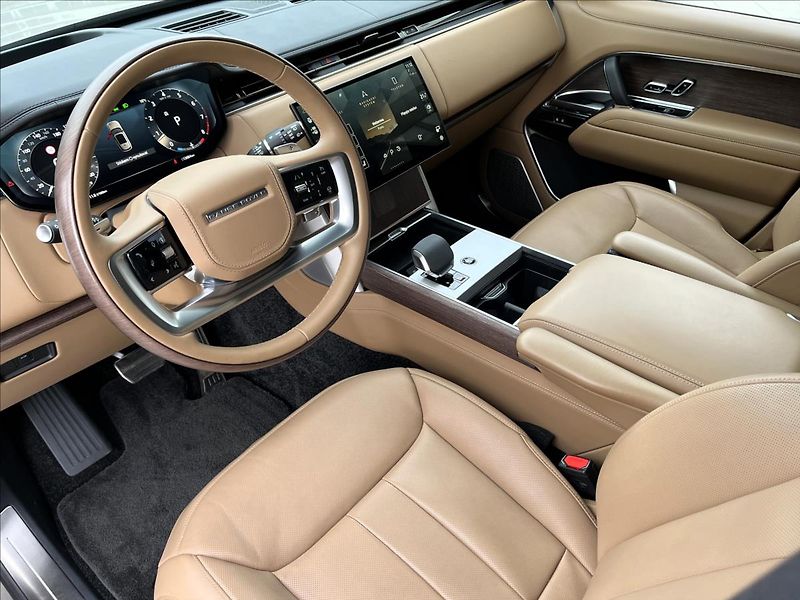 Land Rover Range Rover (2026) 3,0 D350 AUTOBIOGRAPHY SWB - fotka 12 z 43