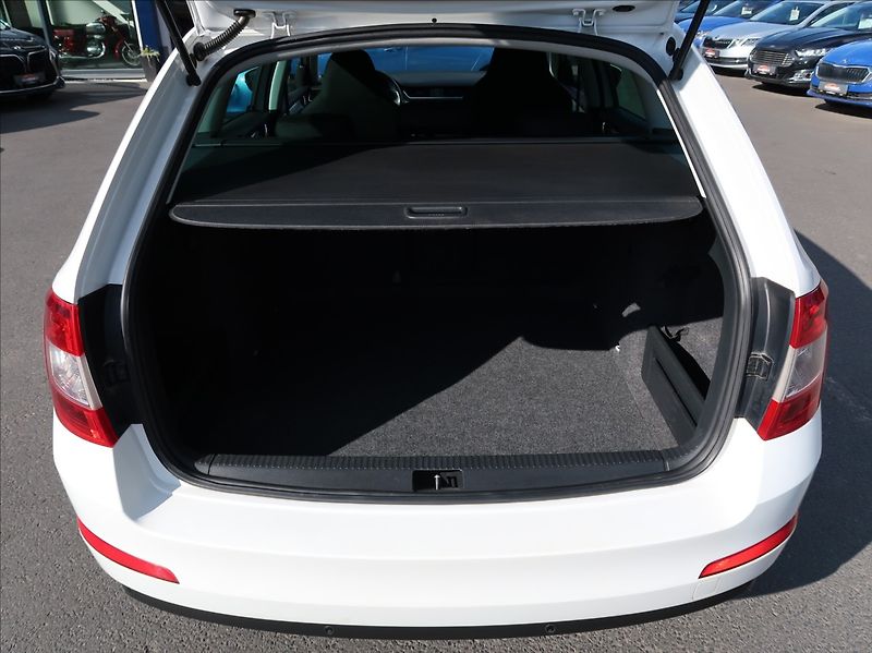 Škoda Octavia 1,6 TDi,77kW,NovéČR,tempomat - fotka 21 z 22